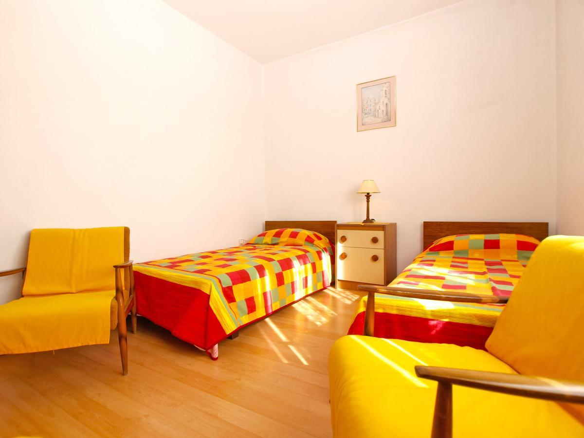 Apartments Mirela 1554 Pula Luaran gambar