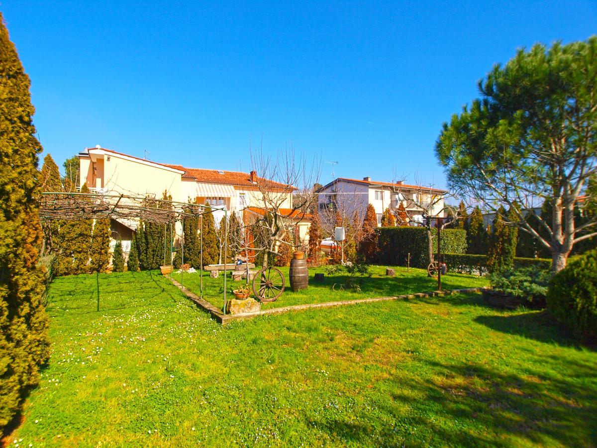 Apartments Mirela 1554 Pula Luaran gambar