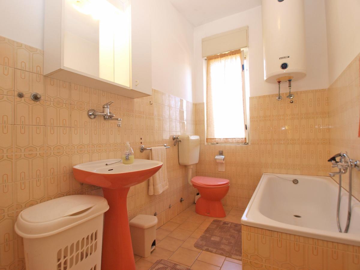 Apartments Mirela 1554 Pula Luaran gambar